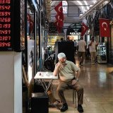 La banque centrale turque a relevé son taux directeur à 25% afin d'empêcher un rebond de l'inflation, repartie de plus belle en juillet, propulsant la livre à son plus haut niveau face au dollar depuis juin. (archives)